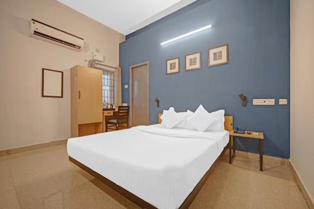 Hotel Sadha Siva Chennai Exteriör bild