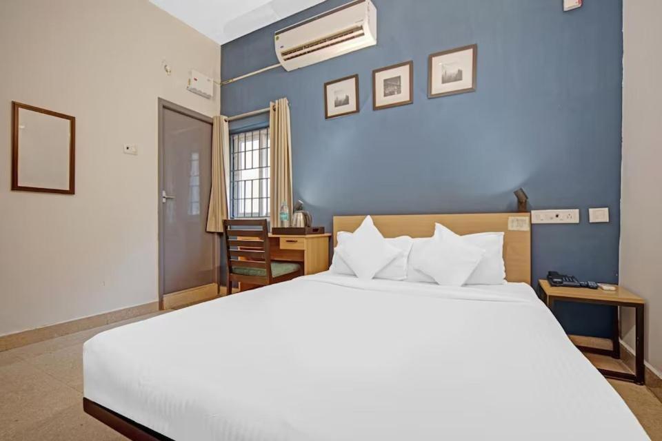 Hotel Sadha Siva Chennai Exteriör bild