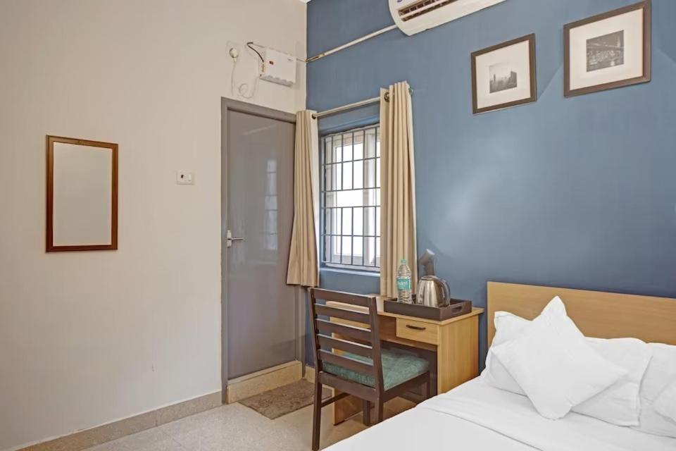 Hotel Sadha Siva Chennai Exteriör bild