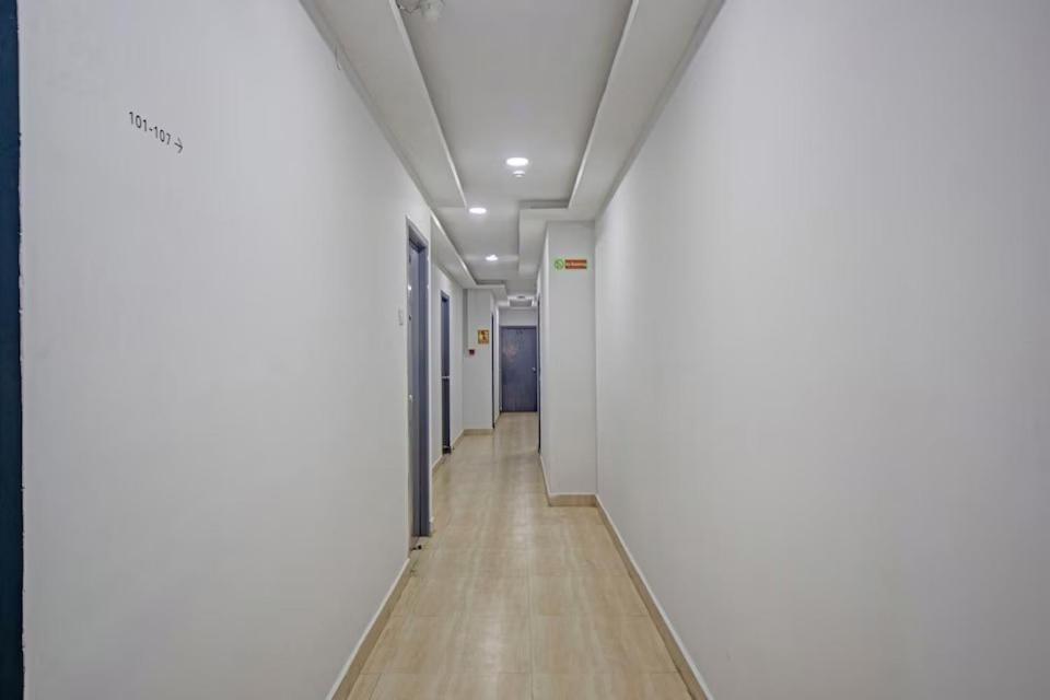 Hotel Sadha Siva Chennai Exteriör bild